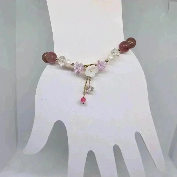 Lily Crystal Crystal Bracelet - Picture 6 of 8